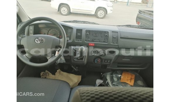 Buy Import Toyota Hiace White Car in Import - Dubai in Ali Sabieh Region Buy Import Toyota Hiace White Car in Import - Dubai in Ali Sabieh Region