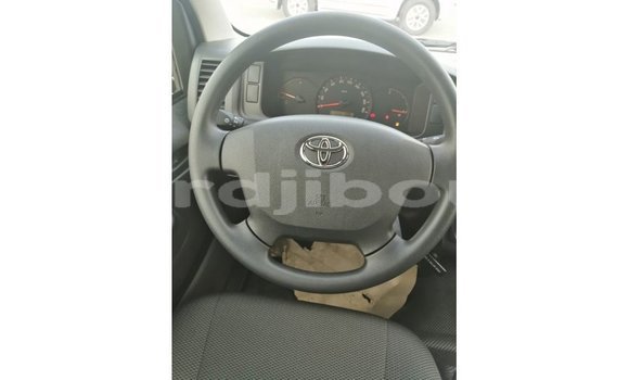Buy Import Toyota Hiace White Car in Import - Dubai in Ali Sabieh Region Buy Import Toyota Hiace White Car in Import - Dubai in Ali Sabieh Region