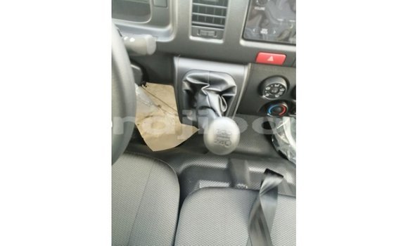 Buy Import Toyota Hiace White Car in Import - Dubai in Ali Sabieh Region Buy Import Toyota Hiace White Car in Import - Dubai in Ali Sabieh Region