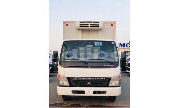 Buy Import Mitsubishi Carisma White Car in Import - Dubai in Ali Sabieh Region Buy Import Mitsubishi Carisma White Car in Import - Dubai in Ali Sabieh Region