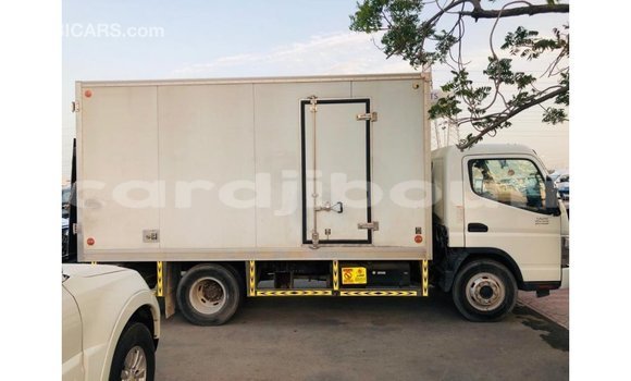 Buy Import Mitsubishi Carisma White Car in Import - Dubai in Ali Sabieh Region Buy Import Mitsubishi Carisma White Car in Import - Dubai in Ali Sabieh Region