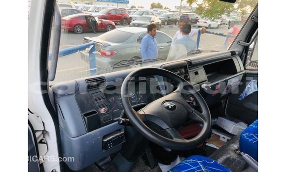 Buy Import Mitsubishi Carisma White Car in Import - Dubai in Ali Sabieh Region Buy Import Mitsubishi Carisma White Car in Import - Dubai in Ali Sabieh Region