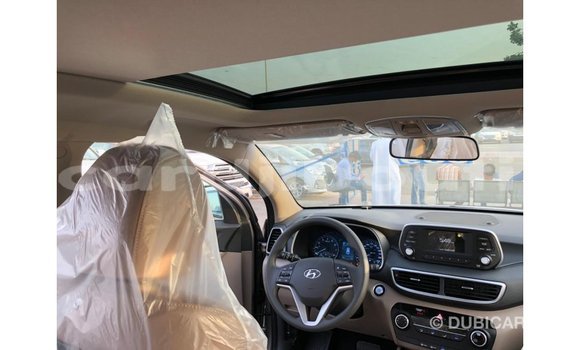 Buy Import Hyundai Tucson Other Car in Import - Dubai in Ali Sabieh Region Buy Import Hyundai Tucson Other Car in Import - Dubai in Ali Sabieh Region