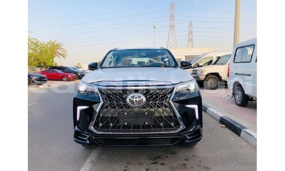 Acheter Import Voiture Toyota Fortuner Noir à Import - Dubai, Ali Sabieh Region