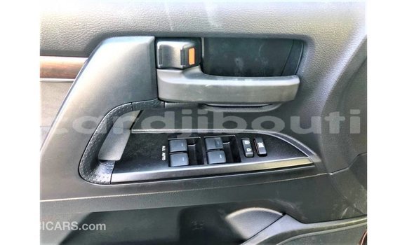 Acheter Import Voiture Toyota Land Cruiser Autre à Import - Dubai, Ali Sabieh Region Acheter Import Voiture Toyota Land Cruiser Autre à Import - Dubai, Ali Sabieh Region
