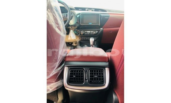 Buy Import Toyota Hilux White Car in Import - Dubai in Ali Sabieh Region Buy Import Toyota Hilux White Car in Import - Dubai in Ali Sabieh Region