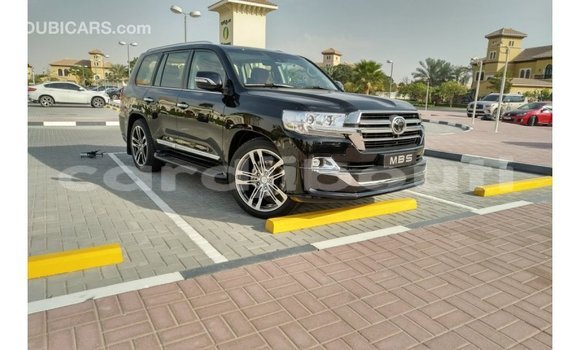 Acheter Import Voiture Toyota Land Cruiser Noir à Import - Dubai, Ali Sabieh Region Acheter Import Voiture Toyota Land Cruiser Noir à Import - Dubai, Ali Sabieh Region