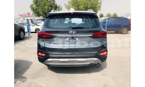Acheter Import Voiture Hyundai Santa Fe Vert à Import - Dubai, Ali Sabieh Region Acheter Import Voiture Hyundai Santa Fe Vert à Import - Dubai, Ali Sabieh Region