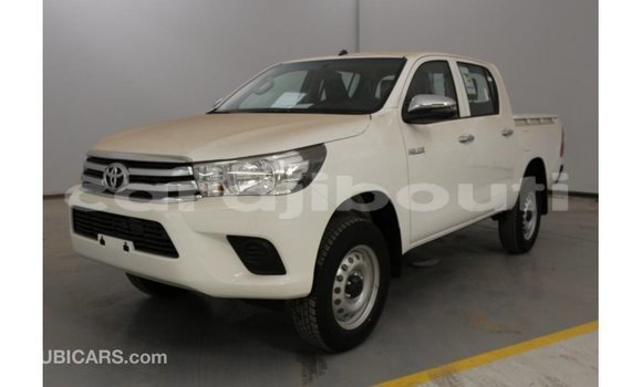 Acheter Import Voiture Toyota Hilux Blanc à Import - Dubai, Ali Sabieh Region Acheter Import Voiture Toyota Hilux Blanc à Import - Dubai, Ali Sabieh Region