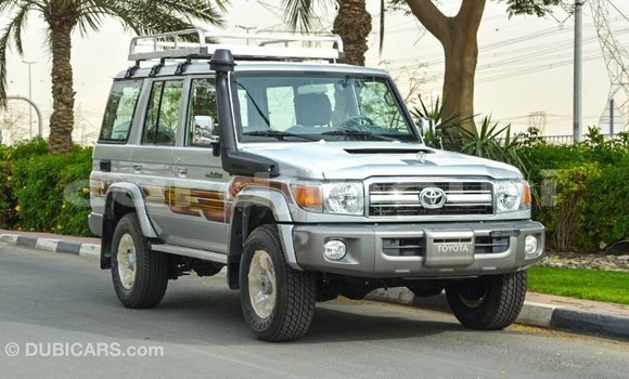 Acheter Import Voiture Toyota Land Cruiser Autre à Import - Dubai, Ali Sabieh Region Acheter Import Voiture Toyota Land Cruiser Autre à Import - Dubai, Ali Sabieh Region