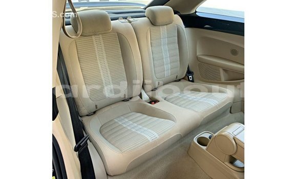 Acheter Import Voiture Volkswagen Beetle Noir à Import - Dubai, Ali Sabieh Region Acheter Import Voiture Volkswagen Beetle Noir à Import - Dubai, Ali Sabieh Region