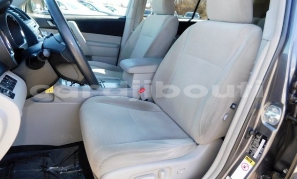 Acheter Import Voiture Toyota Highlander Autre à Ali Sabieh, Ali Sabieh Region Acheter Import Voiture Toyota Highlander Autre à Ali Sabieh, Ali Sabieh Region
