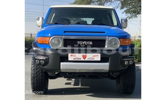 Acheter Import Voiture Toyota FJ Cruiser Bleu à Import - Dubai, Ali Sabieh Region Acheter Import Voiture Toyota FJ Cruiser Bleu à Import - Dubai, Ali Sabieh Region