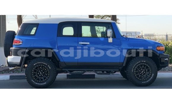 Acheter Import Voiture Toyota FJ Cruiser Bleu à Import - Dubai, Ali Sabieh Region Acheter Import Voiture Toyota FJ Cruiser Bleu à Import - Dubai, Ali Sabieh Region