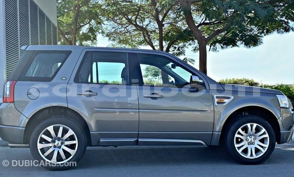 Acheter Import Voiture Land Rover Defender Autre à Import - Dubai, Ali Sabieh Region Acheter Import Voiture Land Rover Defender Autre à Import - Dubai, Ali Sabieh Region