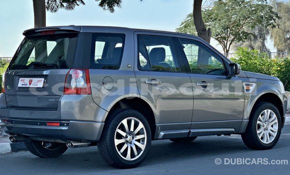 Acheter Import Voiture Land Rover Defender Autre à Import - Dubai, Ali Sabieh Region Acheter Import Voiture Land Rover Defender Autre à Import - Dubai, Ali Sabieh Region