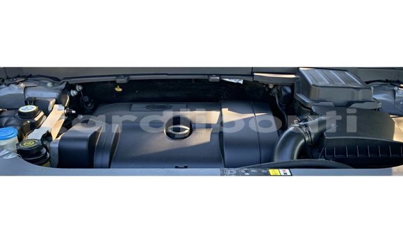 Acheter Import Voiture Land Rover Defender Autre à Import - Dubai, Ali Sabieh Region Acheter Import Voiture Land Rover Defender Autre à Import - Dubai, Ali Sabieh Region