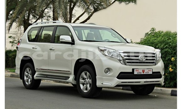 Acheter Import Voiture Toyota Prado Blanc à Import - Dubai, Ali Sabieh Region