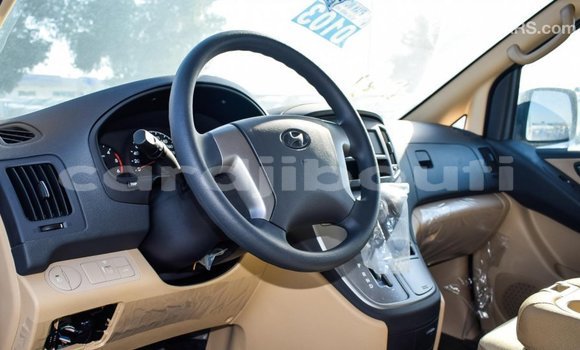 Buy Import Hyundai Accent White Car in Import - Dubai in Ali Sabieh Region Buy Import Hyundai Accent White Car in Import - Dubai in Ali Sabieh Region