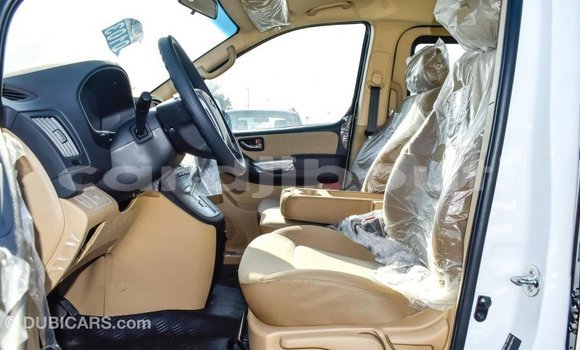 Buy Import Hyundai Accent White Car in Import - Dubai in Ali Sabieh Region Buy Import Hyundai Accent White Car in Import - Dubai in Ali Sabieh Region