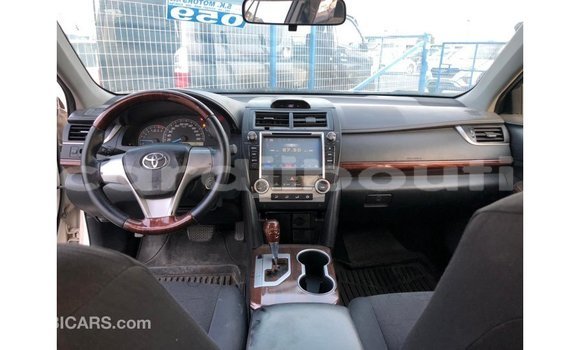 Buy Import Toyota Camry White Car in Import - Dubai in Ali Sabieh Region Buy Import Toyota Camry White Car in Import - Dubai in Ali Sabieh Region