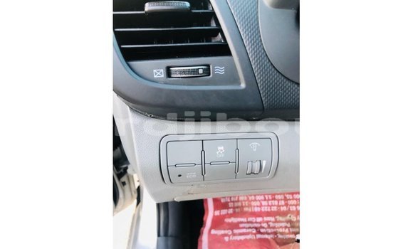 Buy Import Hyundai Accent Other Car in Import - Dubai in Ali Sabieh Region Buy Import Hyundai Accent Other Car in Import - Dubai in Ali Sabieh Region