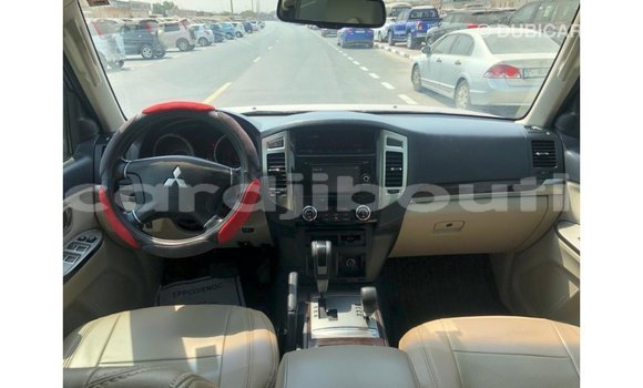 Buy Import Mitsubishi Pajero Red Car in Import - Dubai in Ali Sabieh Region Buy Import Mitsubishi Pajero Red Car in Import - Dubai in Ali Sabieh Region