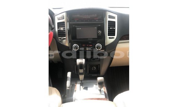 Buy Import Mitsubishi Pajero Red Car in Import - Dubai in Ali Sabieh Region Buy Import Mitsubishi Pajero Red Car in Import - Dubai in Ali Sabieh Region