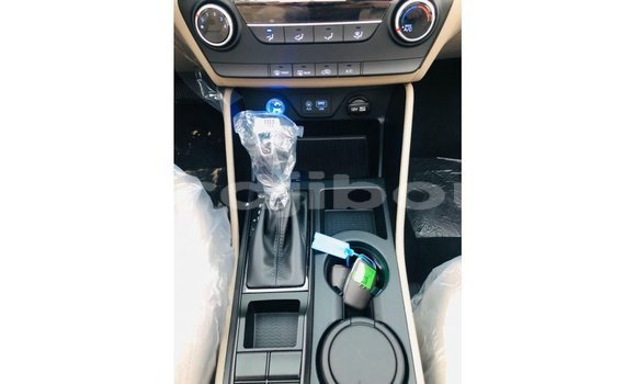 Buy Import Hyundai Tucson Brown Car in Import - Dubai in Ali Sabieh Region Buy Import Hyundai Tucson Brown Car in Import - Dubai in Ali Sabieh Region