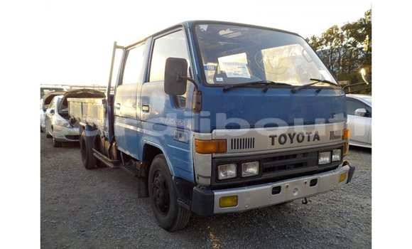 Buy Import Toyota Dyna Blue Car in Import - Dubai in Ali Sabieh Region Buy Import Toyota Dyna Blue Car in Import - Dubai in Ali Sabieh Region