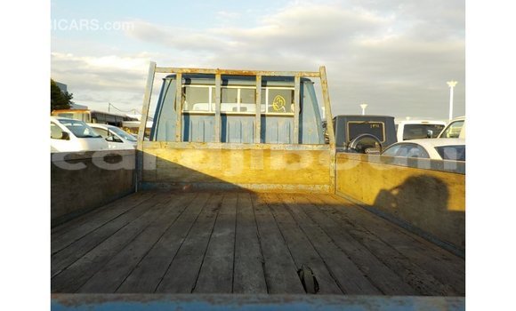 Buy Import Toyota Dyna Blue Car in Import - Dubai in Ali Sabieh Region Buy Import Toyota Dyna Blue Car in Import - Dubai in Ali Sabieh Region