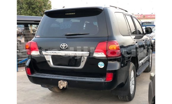Buy Import Toyota Land Cruiser Black Car in Import - Dubai in Ali Sabieh Region Buy Import Toyota Land Cruiser Black Car in Import - Dubai in Ali Sabieh Region