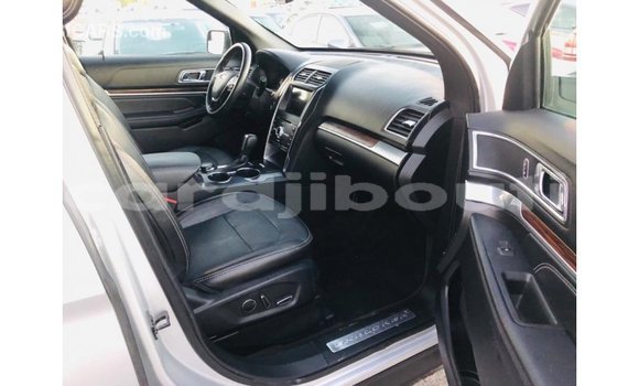 Buy Import Ford Explorer Other Car in Import - Dubai in Ali Sabieh Region Buy Import Ford Explorer Other Car in Import - Dubai in Ali Sabieh Region