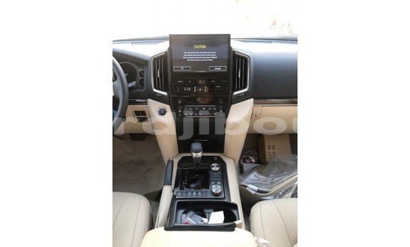 Buy Import Toyota Land Cruiser Black Car in Import - Dubai in Ali Sabieh Region Buy Import Toyota Land Cruiser Black Car in Import - Dubai in Ali Sabieh Region