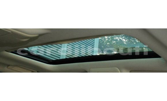 Acheter Import Voiture Land Rover Range Rover Noir à Import - Dubai, Ali Sabieh Region Acheter Import Voiture Land Rover Range Rover Noir à Import - Dubai, Ali Sabieh Region