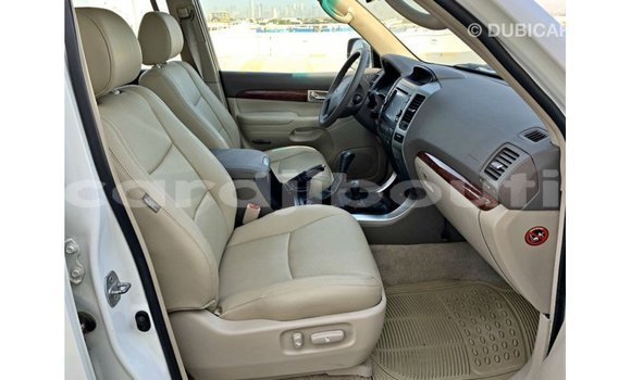 Buy Import Toyota Prado White Car in Import - Dubai in Ali Sabieh Region Buy Import Toyota Prado White Car in Import - Dubai in Ali Sabieh Region