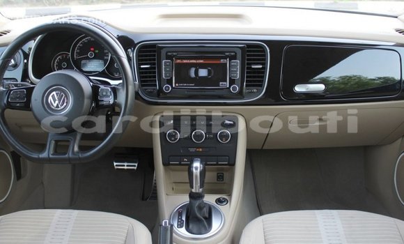 Acheter Import Voiture Volkswagen Beetle Bleu à Import - Dubai, Ali Sabieh Region Acheter Import Voiture Volkswagen Beetle Bleu à Import - Dubai, Ali Sabieh Region