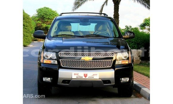 Acheter Import Voiture Chevrolet Tahoe Noir à Import - Dubai, Ali Sabieh Region Acheter Import Voiture Chevrolet Tahoe Noir à Import - Dubai, Ali Sabieh Region