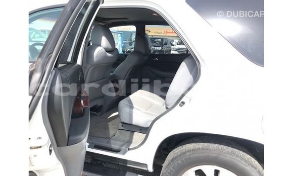 Acheter Import Voiture Acura MDX Blanc à Import - Dubai, Ali Sabieh Region Acheter Import Voiture Acura MDX Blanc à Import - Dubai, Ali Sabieh Region