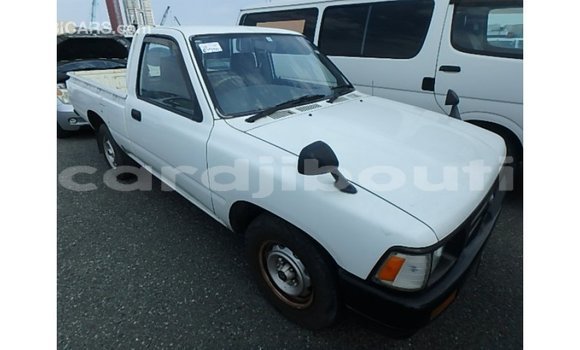 Buy Import Toyota Hilux White Car in Import - Dubai in Ali Sabieh Region Buy Import Toyota Hilux White Car in Import - Dubai in Ali Sabieh Region