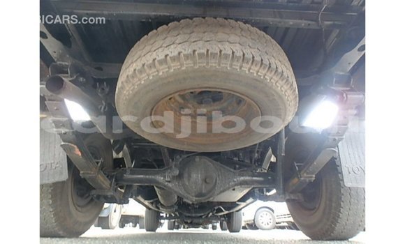 Buy Import Toyota Hilux White Car in Import - Dubai in Ali Sabieh Region Buy Import Toyota Hilux White Car in Import - Dubai in Ali Sabieh Region