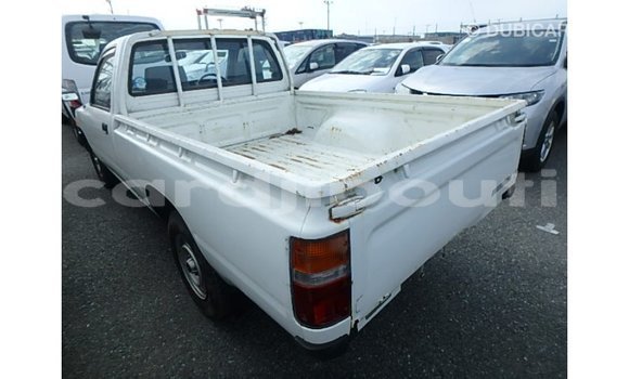 Buy Import Toyota Hilux White Car in Import - Dubai in Ali Sabieh Region Buy Import Toyota Hilux White Car in Import - Dubai in Ali Sabieh Region