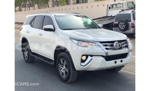 Buy Import Toyota Fortuner White Car in Import - Dubai in Ali Sabieh Region Buy Import Toyota Fortuner White Car in Import - Dubai in Ali Sabieh Region
