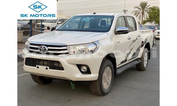 Acheter Import Voiture Toyota Hilux Blanc à Import - Dubai, Ali Sabieh Region