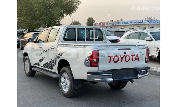 Buy Import Toyota Hilux White Car in Import - Dubai in Ali Sabieh Region Buy Import Toyota Hilux White Car in Import - Dubai in Ali Sabieh Region