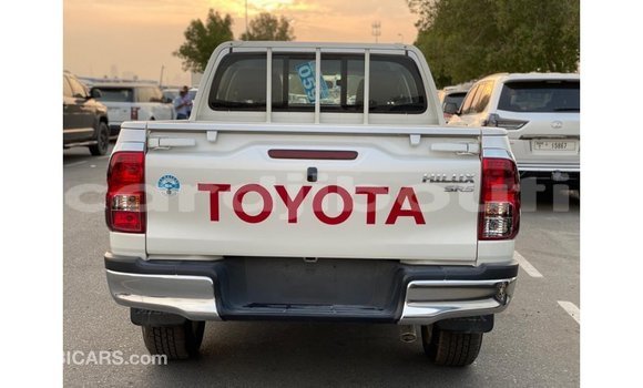 Buy Import Toyota Hilux White Car in Import - Dubai in Ali Sabieh Region Buy Import Toyota Hilux White Car in Import - Dubai in Ali Sabieh Region