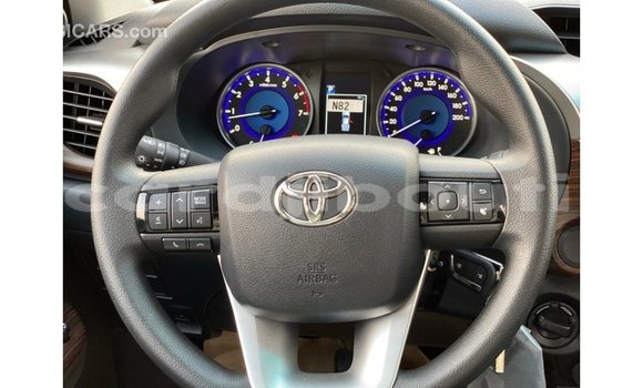 Buy Import Toyota Hilux White Car in Import - Dubai in Ali Sabieh Region Buy Import Toyota Hilux White Car in Import - Dubai in Ali Sabieh Region