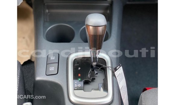 Buy Import Toyota Hilux White Car in Import - Dubai in Ali Sabieh Region Buy Import Toyota Hilux White Car in Import - Dubai in Ali Sabieh Region