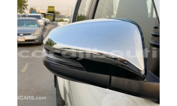 Buy Import Toyota Hilux White Car in Import - Dubai in Ali Sabieh Region Buy Import Toyota Hilux White Car in Import - Dubai in Ali Sabieh Region