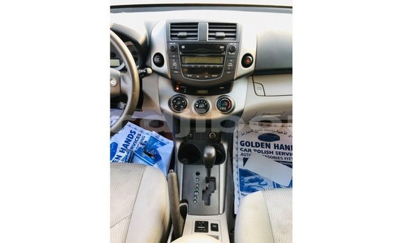 Buy Import Toyota 4Runner Red Car in Import - Dubai in Ali Sabieh Region Buy Import Toyota 4Runner Red Car in Import - Dubai in Ali Sabieh Region